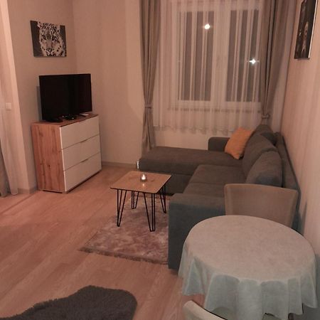 Gray Apartament 2 Пристина Екстериор снимка