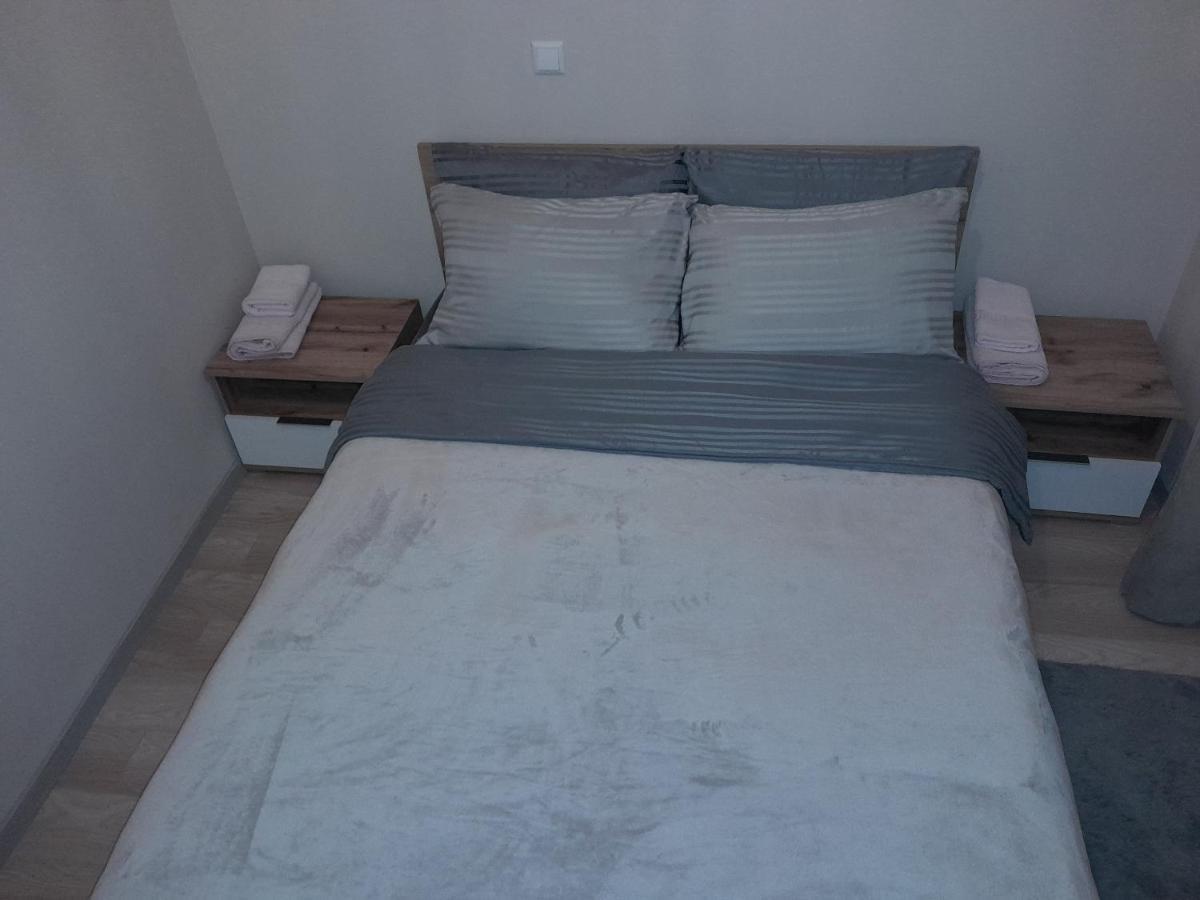 Gray Apartament 2 Пристина Екстериор снимка
